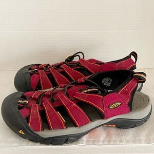 KEEN Newport H2 Red Waterproof sandals Women’s Sz 9.5